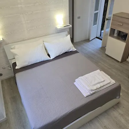 Elegante Monolocale A Di Wi-fi شقة *