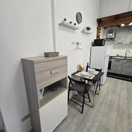 Elegante Monolocale A Di Wi-fi Apartment